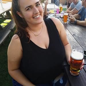 Meet your Posher, Chloe